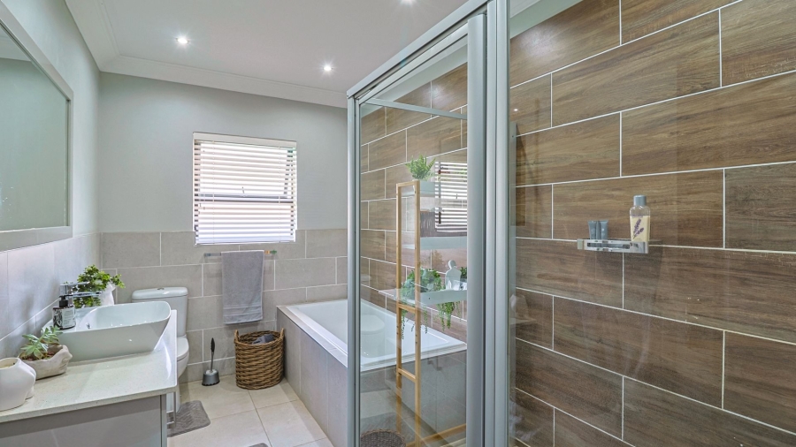 3 Bedroom Property for Sale in Boschdal North West